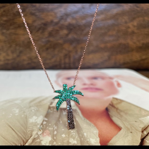 Palm tree pendant necklace tropical jewelry - Picture 4 of 8